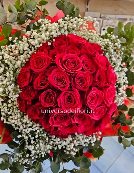 50 rose rosse prezzo 149,99 eroo