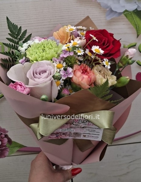 20 EuroBouquet mamma con fiori misti e rose